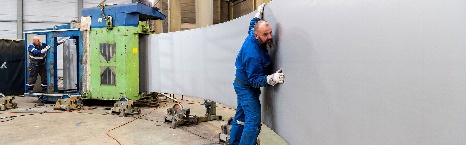 Oostwouder realizes storage tanks in the factory and on location
